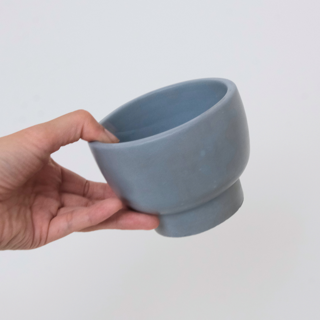 2-in-1 Flower Frog Vessel