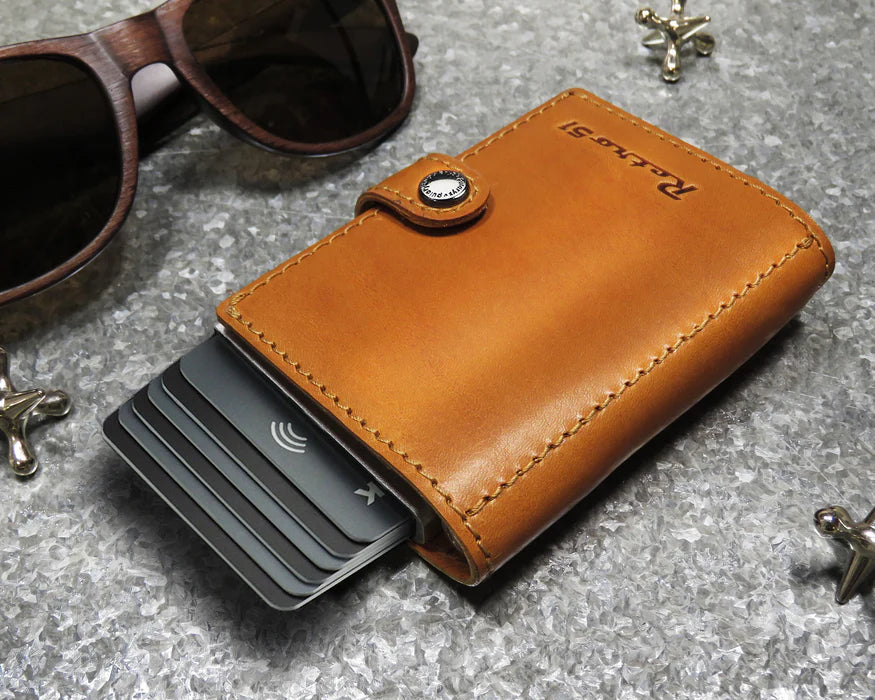 MODERN TRAVELER RFID wallet-Nomad leather