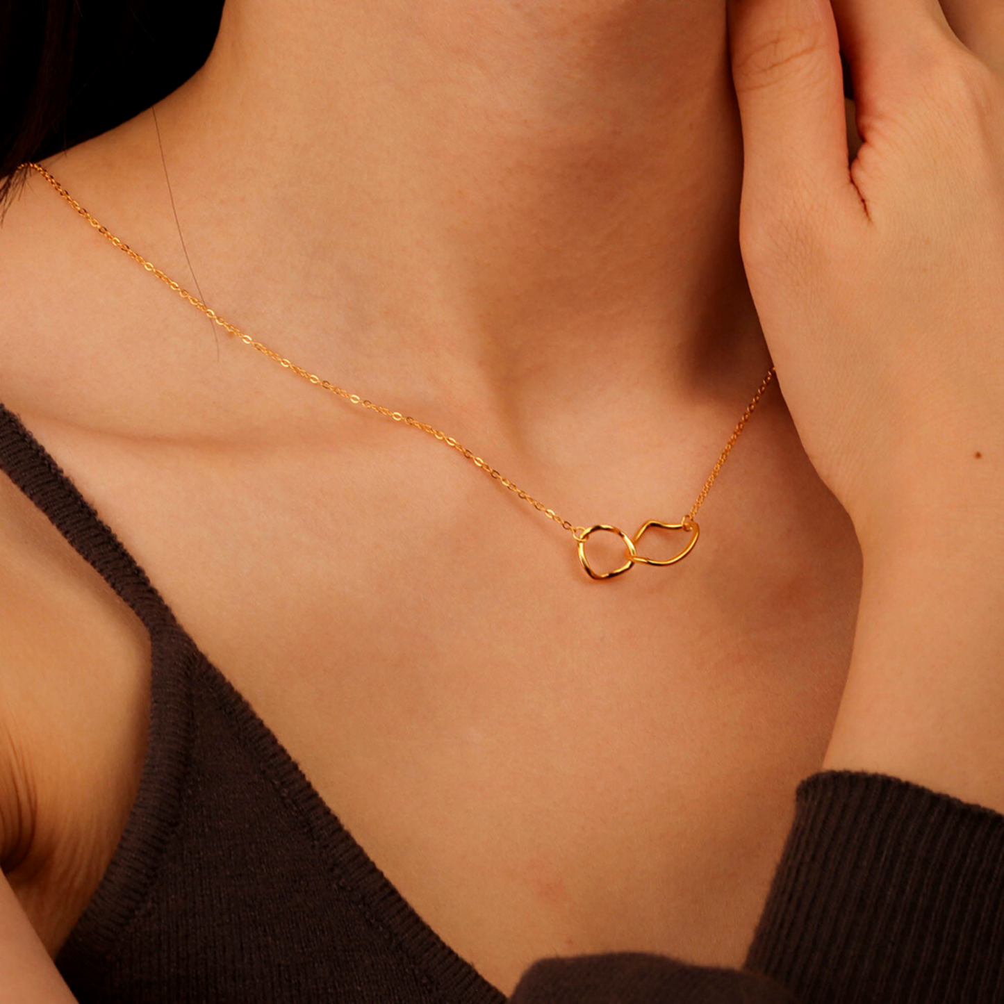 YASMINE ROSE NECKLACE
