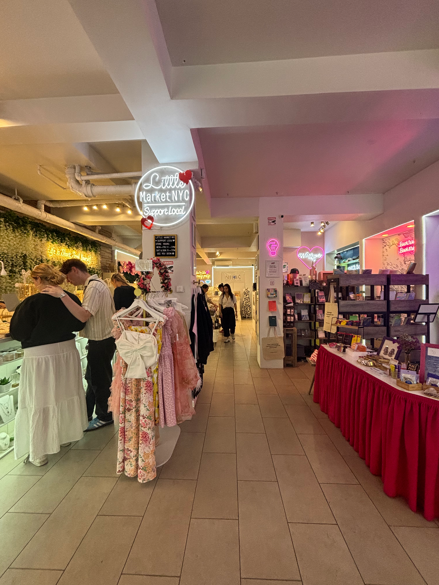 Little Market NYC - 3.png__PID:09f2644a-83ff-41cb-9aa3-daae4eeabde1
