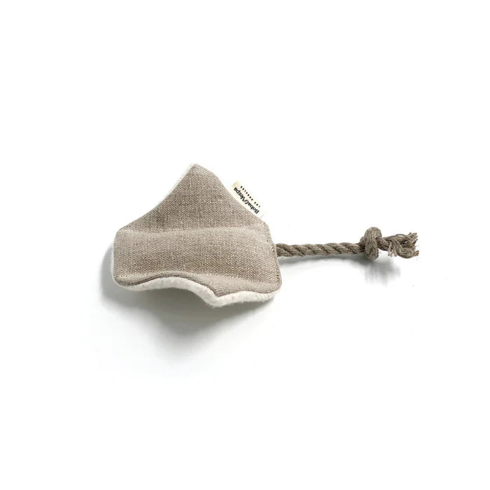 Stingray Cat Toy in Cotton with Buckwheat and Organic Catnip