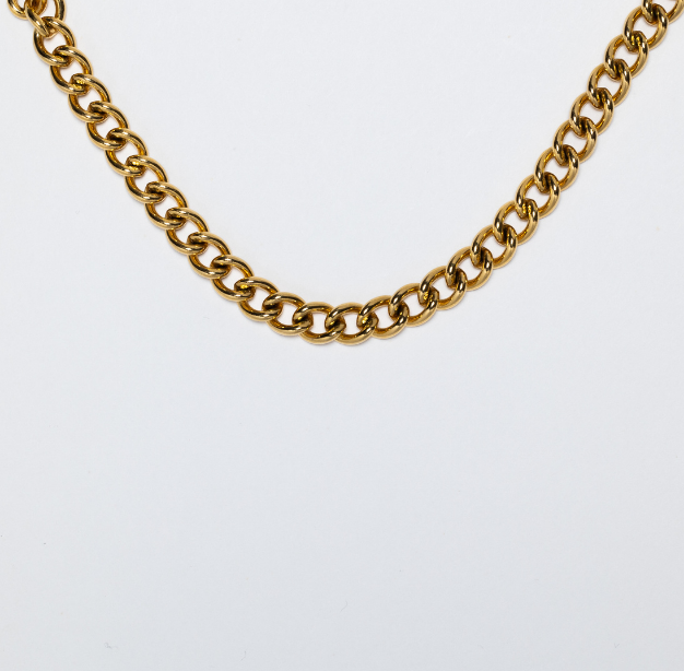 The Olivia Curb Chain
