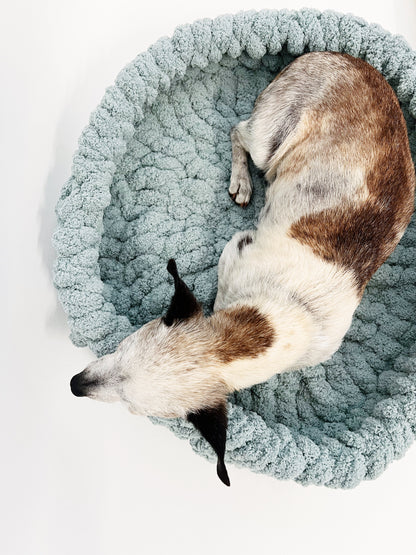 Mint pet bed