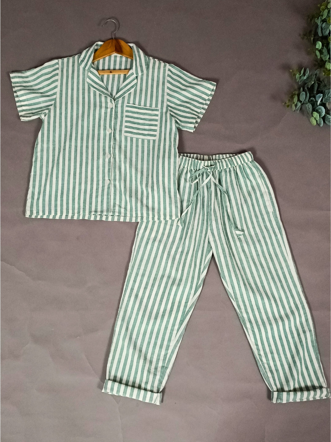 Classic Striped Striped Pajama Set for Adults and Kids