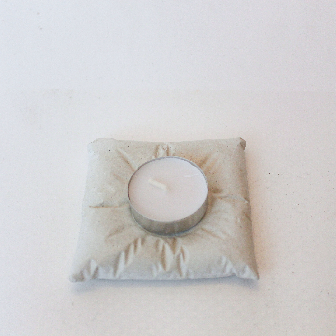 Pillow Nest Tealight Candle Holder