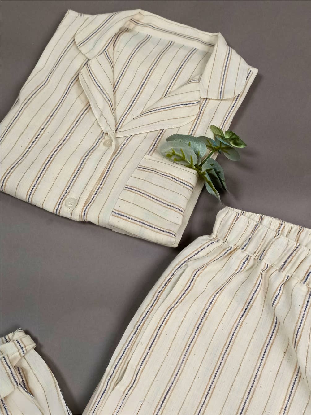 Classic Striped Striped Pajama Set for Adults and Kids