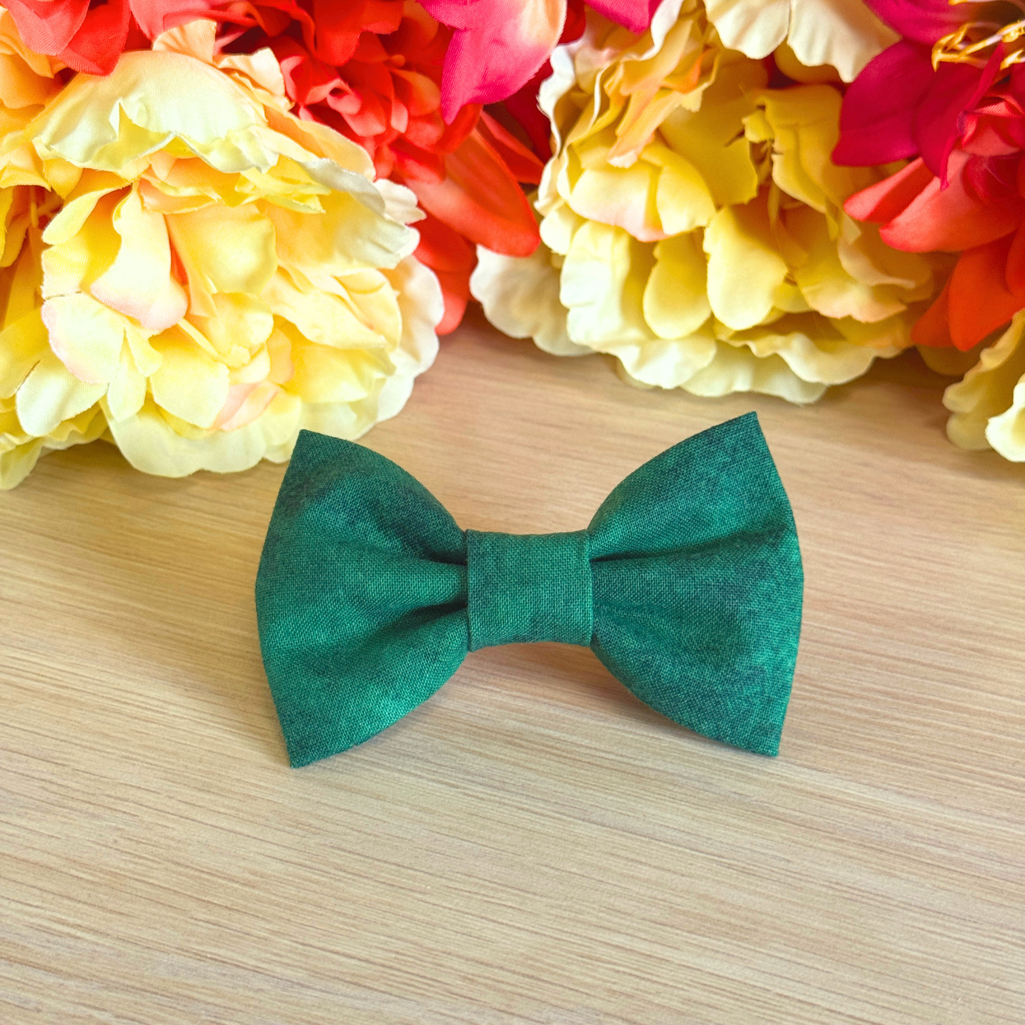 Fresh Leaf Green Bow