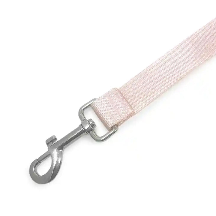 Amore Dog Leash in Petal Pink