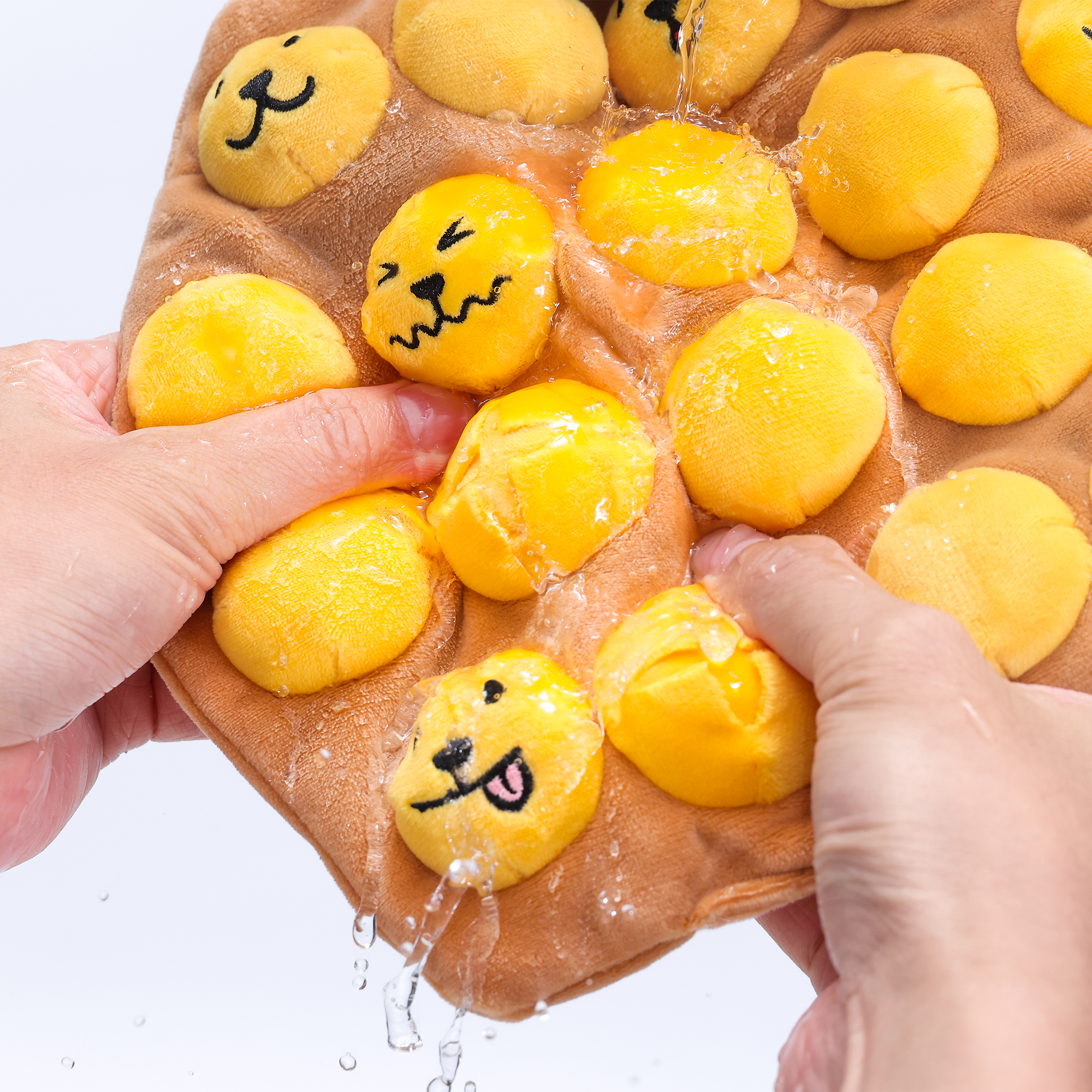 Woof² Egg Puff/ Waffle 2-in-1 Nose-work Pet Toy