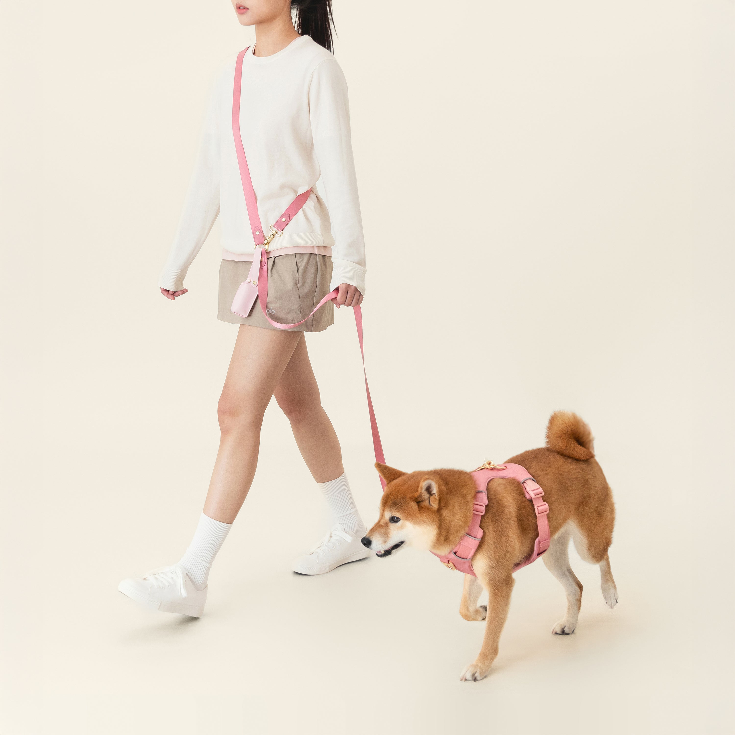 Crossbody Leash - Baby Pink