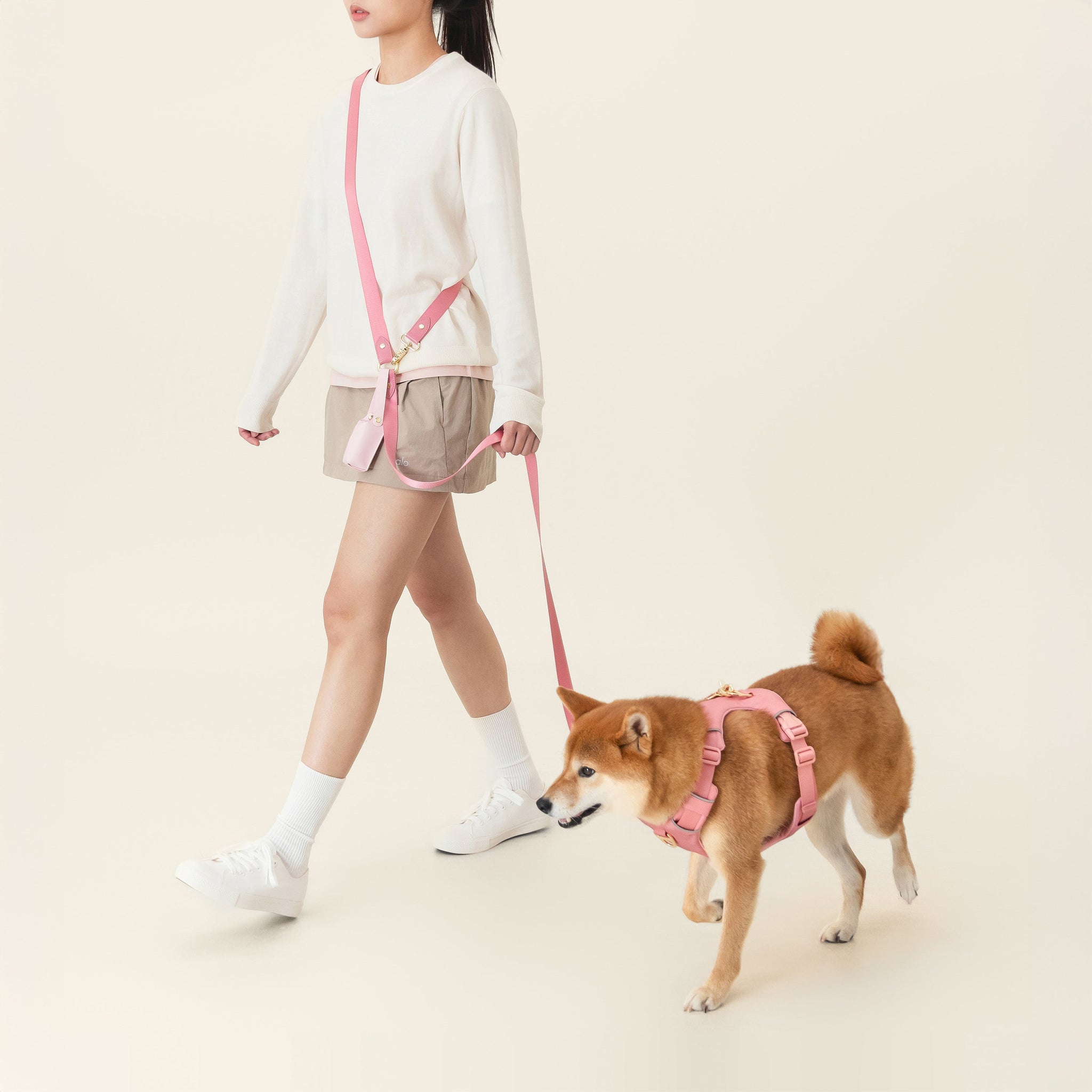 Crossbody Leash - Baby Pink