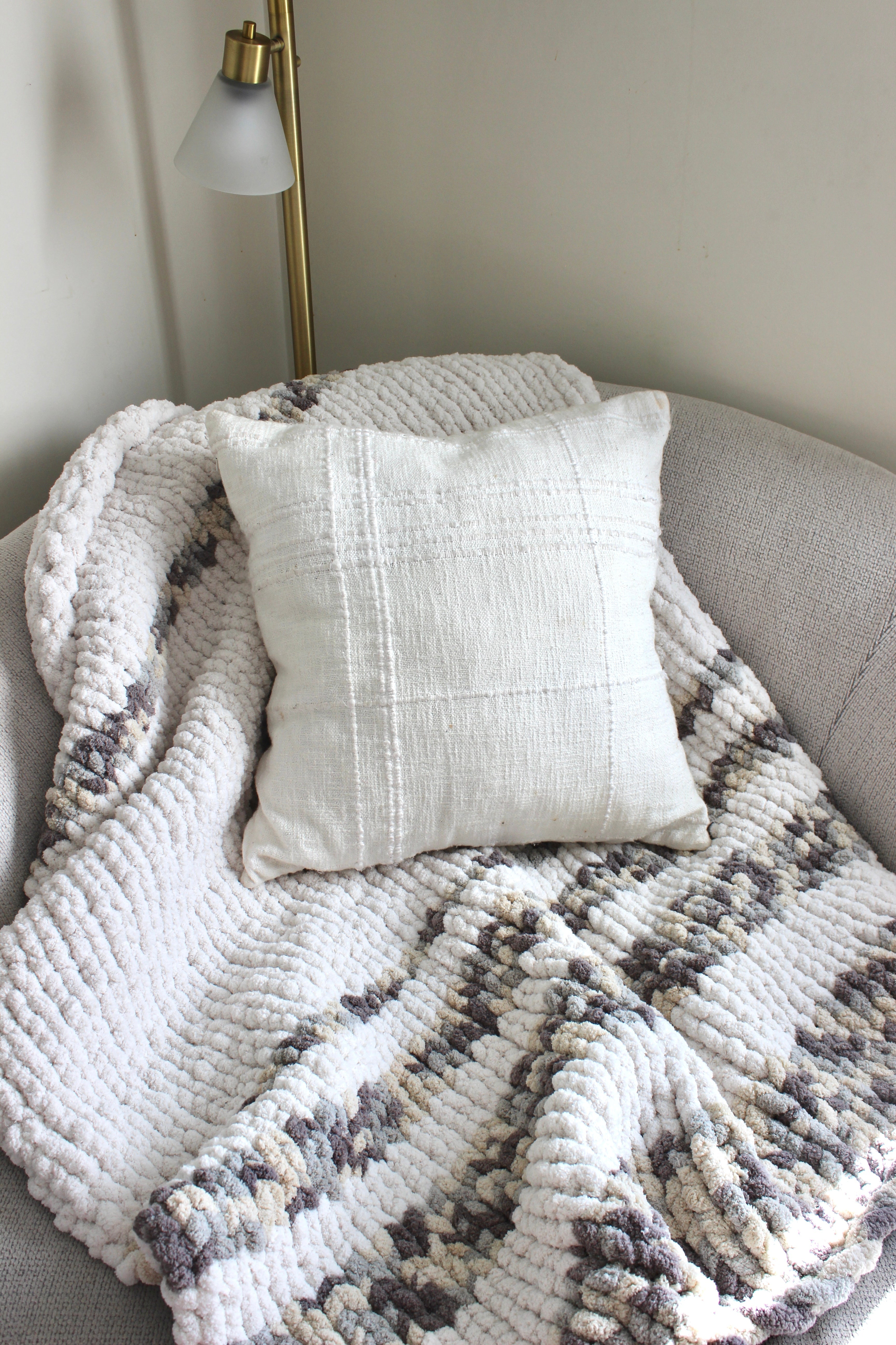 Mavix Knit Blanket