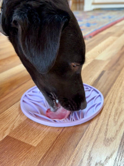 Tulip Design eMat Enrichment Lick Mat With Suction Cups