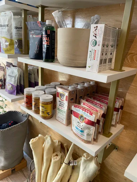 inStorify kiosk at Arlette & Nicole · Now You're Clean