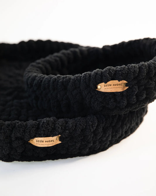 Black pet bed