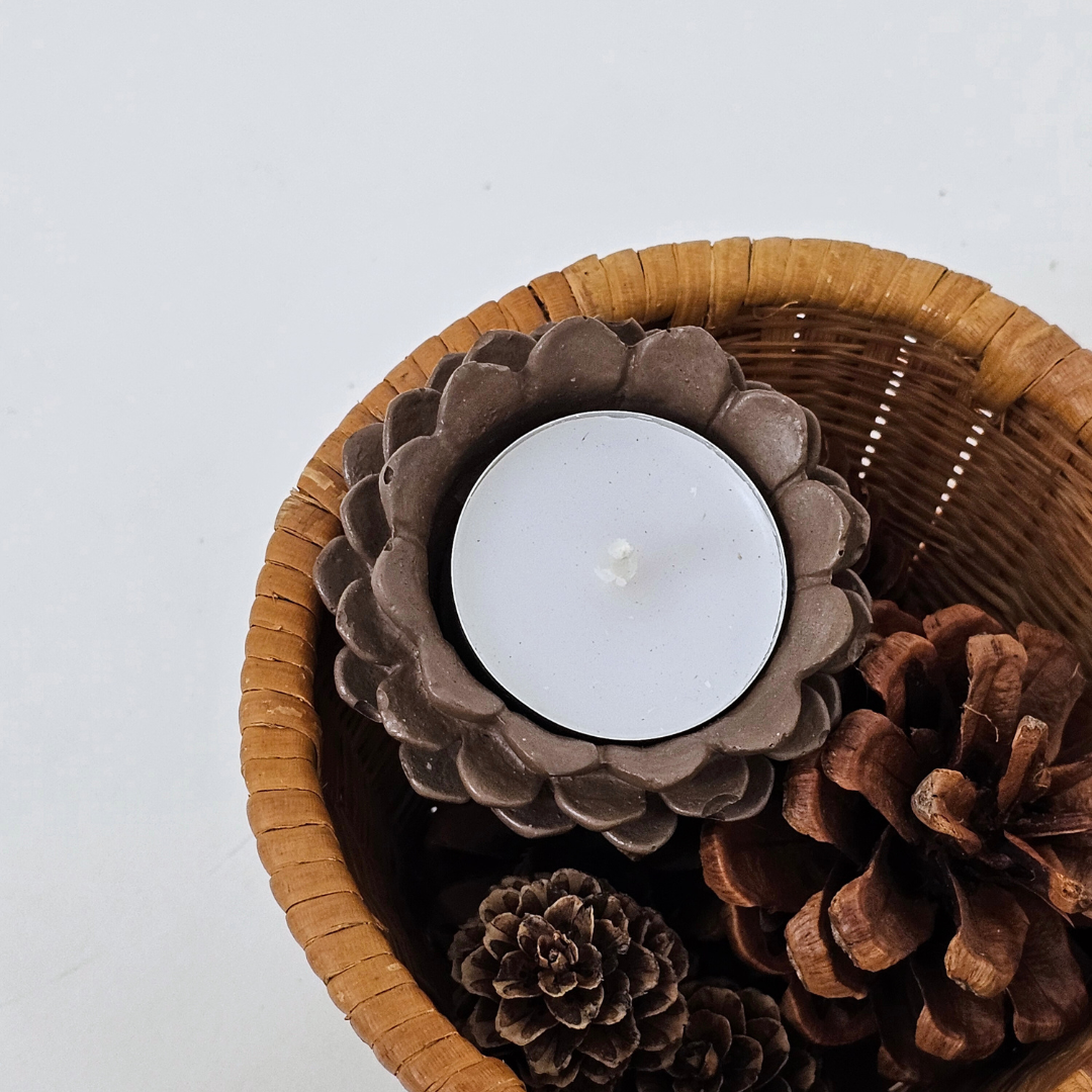 Pinecone Tealight Candle Holder