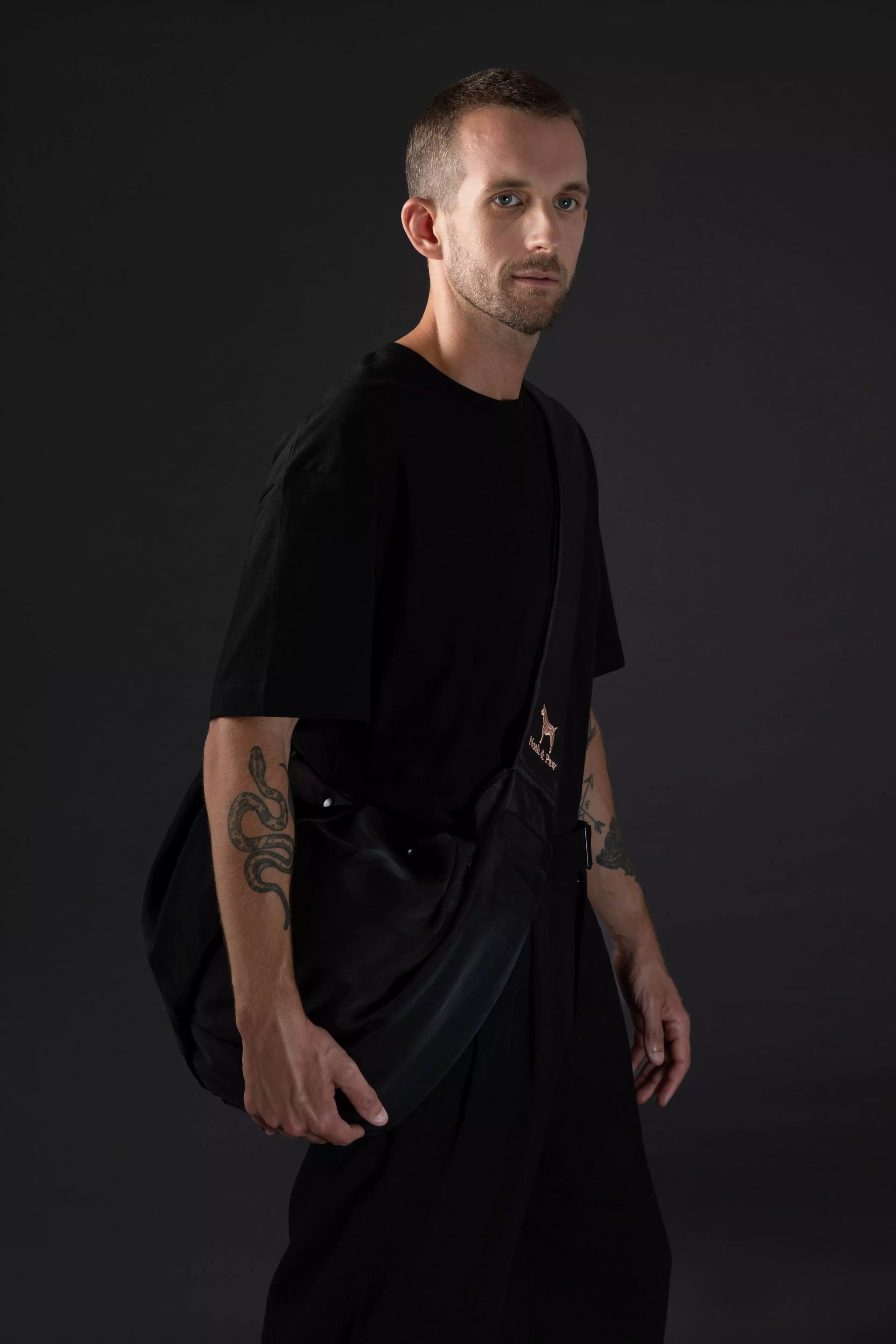 Premium Twill Pet sling Carrier, Snap Style, Black