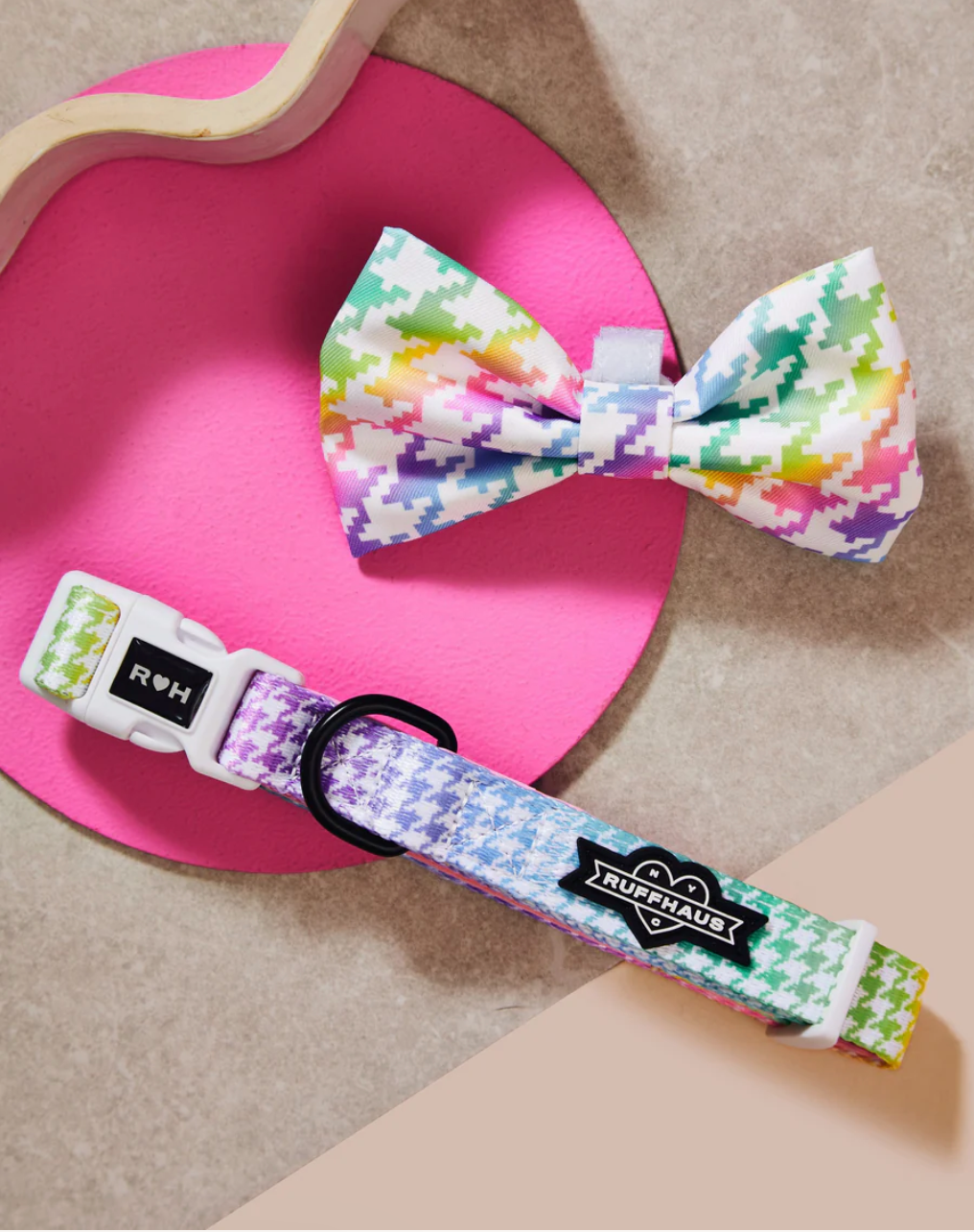 Rainbowtooth Collar & Bowtie