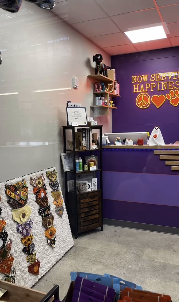 PETicures Luxury Spa & Grooming