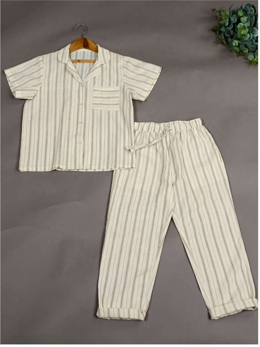 Classic Striped Striped Pajama Set for Adults and Kids