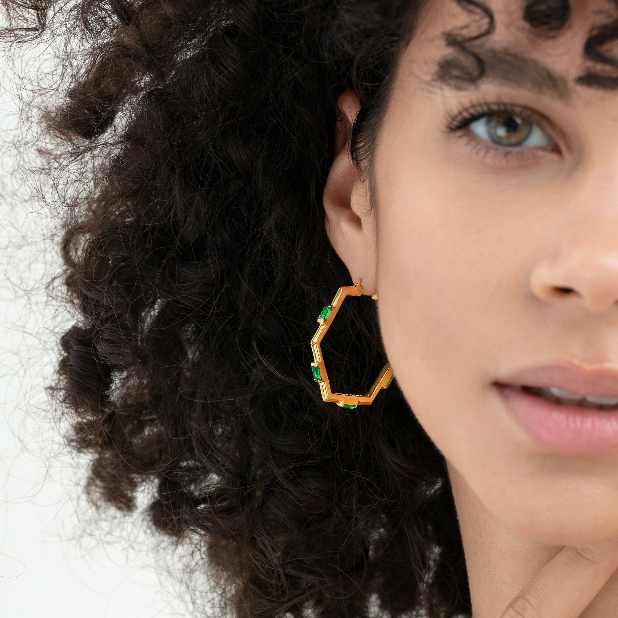 The Claire Hoop Earrings - Medium