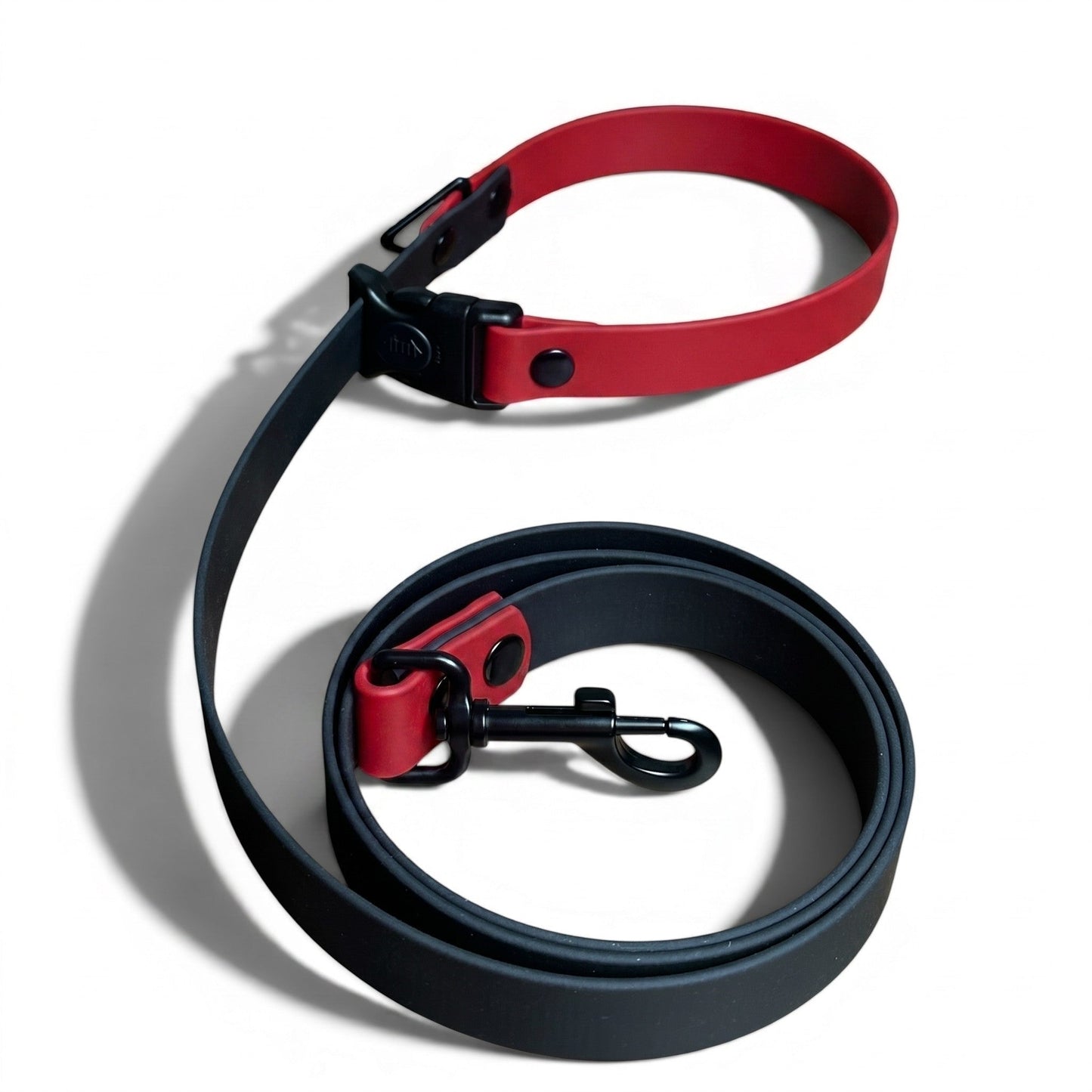 Sport Waterproof Dog Leash - Cherry