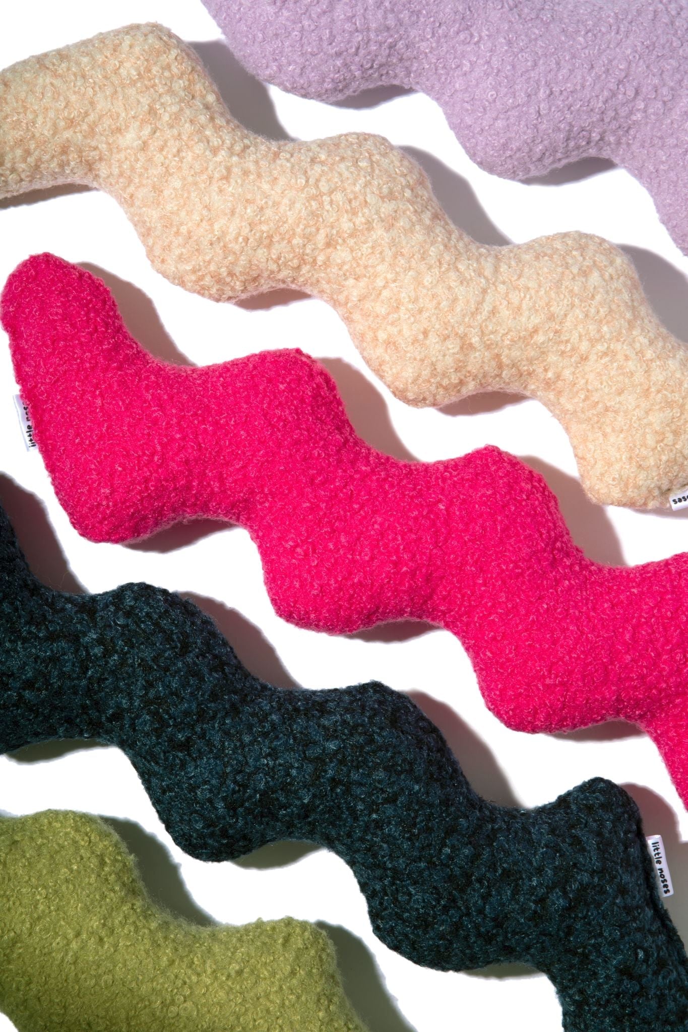 Wiggle crinkle toy